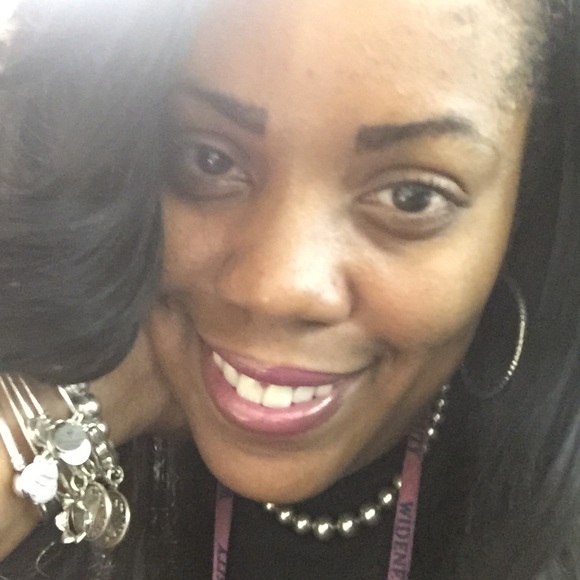 Meet Your Posher!!! - Picture 2 of 4