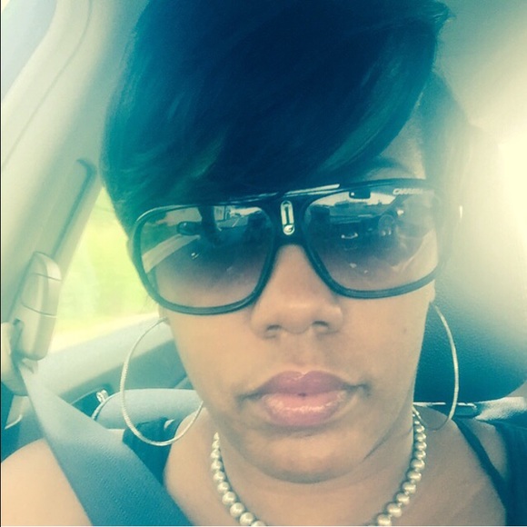 Meet Your Posher!!! - Picture 3 of 4