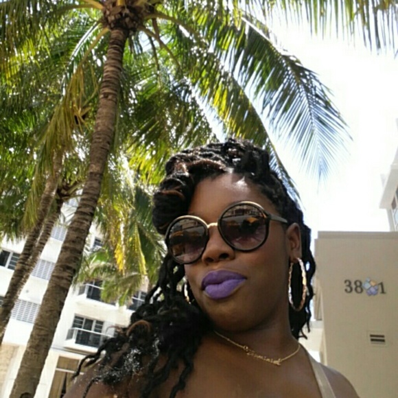 Meet your Posher, Michelle - Picture 3 of 8