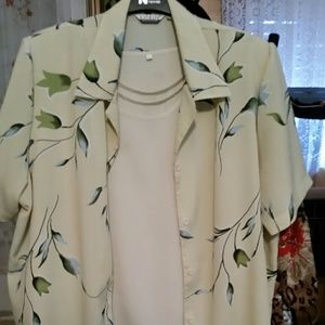 A 2pc short sleeve dress shirt with tank top