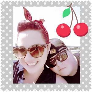 Meet your Posher, Jeanine