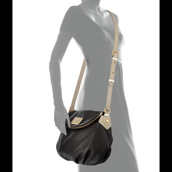 ISO!!! Colorblock natasha in black and beige.