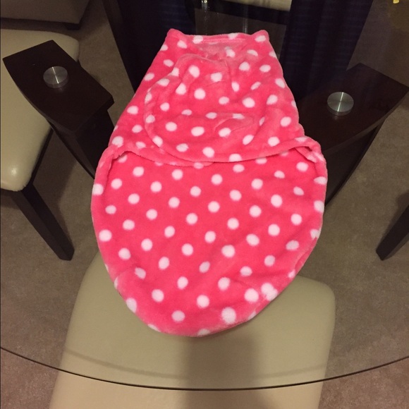 Newborn swaddle blanket. - Picture 1 of 4