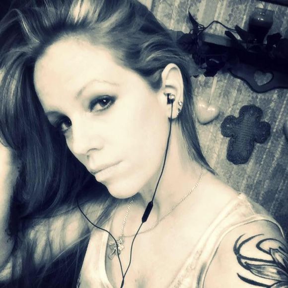 Meet your Posher, Michelle - Picture 3 of 4