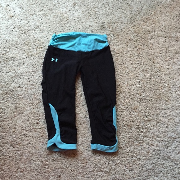 Under armour crops brand new
