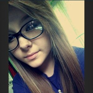 Meet your Posher, Kaitlyn