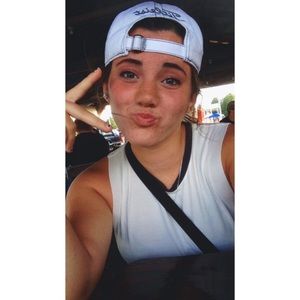 Meet your Posher, Josie