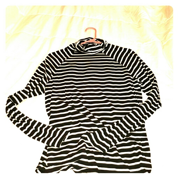 Long Sleeve Turtleneck