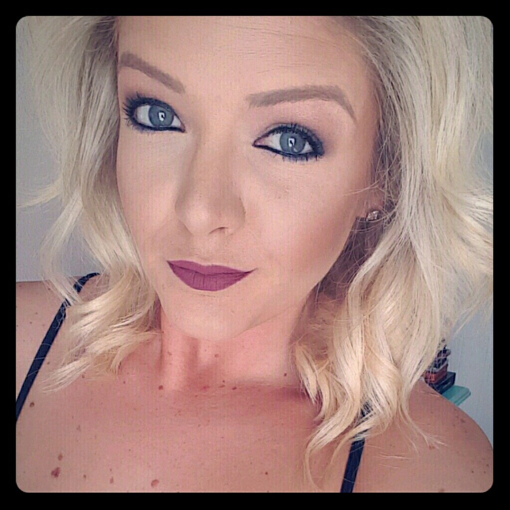 Meet your Posher, Kaci