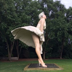 Meet your Posher, Angie