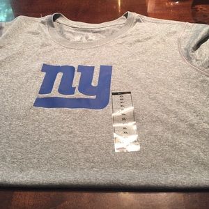 Women's Nike Dri-fit New York Giants shirt!