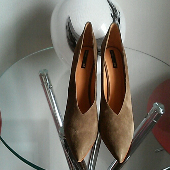 HM suede shoes