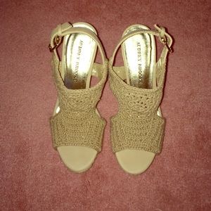 Audrey Brooke Summer Wedges