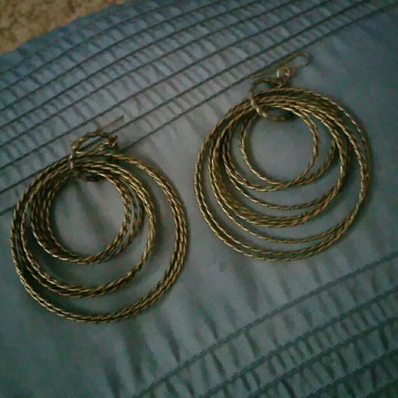 Cute hoop earings