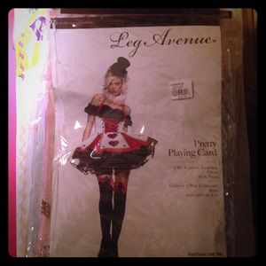 Queen of hearts Halloween costume