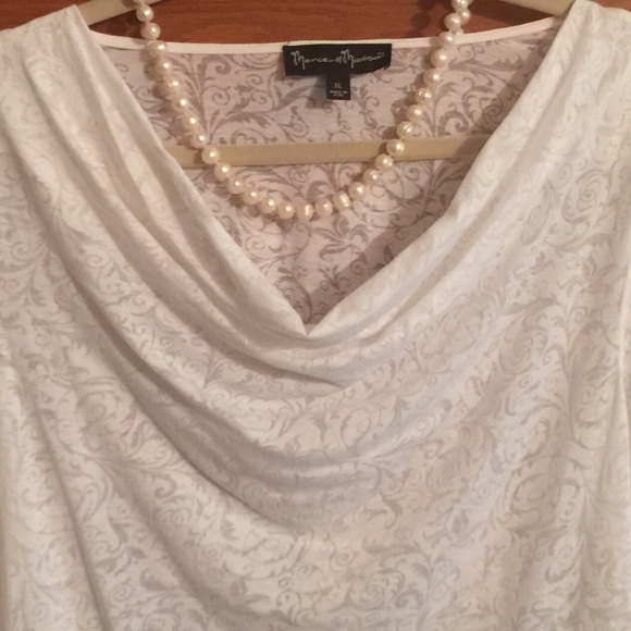 🎄🎉HP🎉Mercer & Madison White Burnout Tunic - Picture 3 of 3