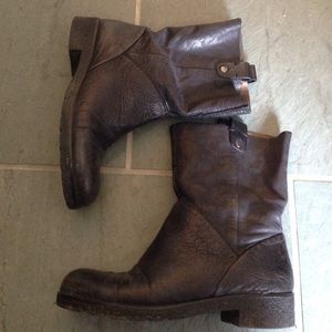 Nine West mid boot