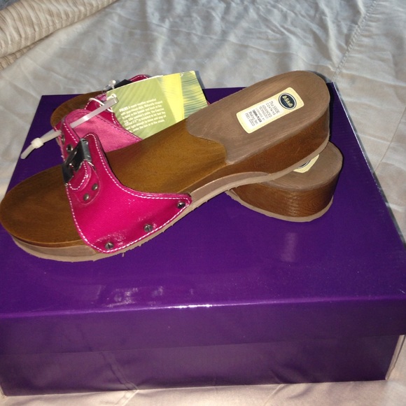 Sandal - Picture 2 of 4