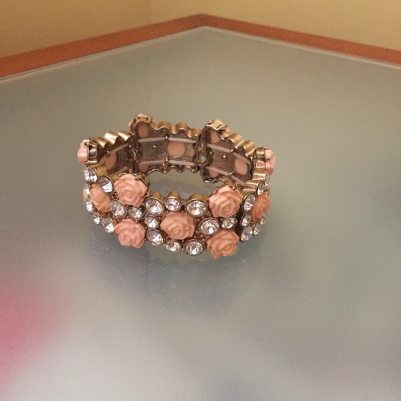 Floral bangle - Picture 2 of 3