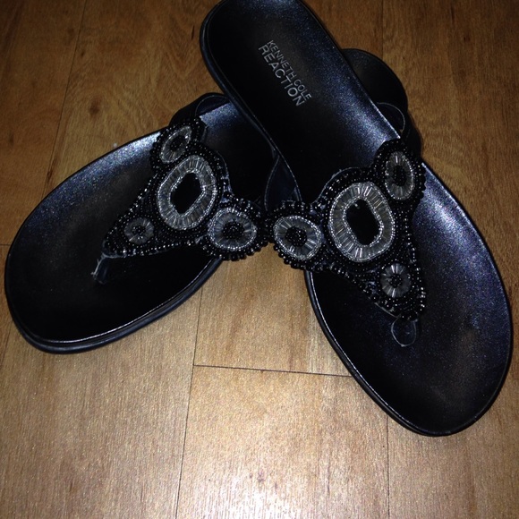 Sandals - Picture 2 of 4