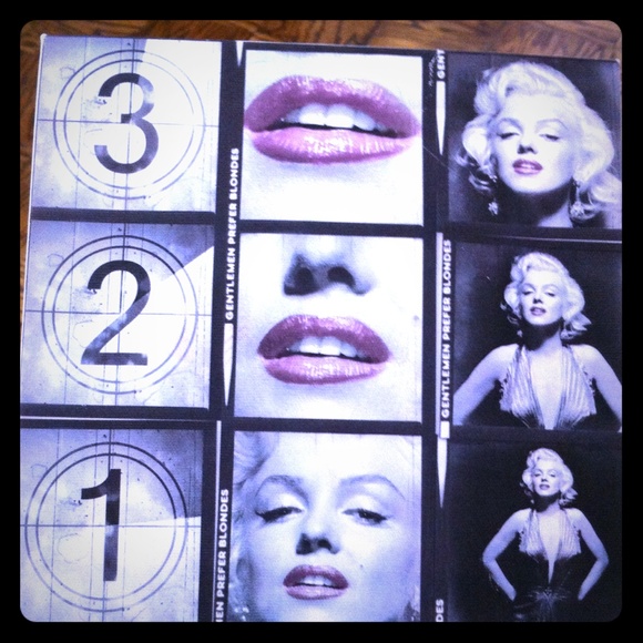 👄More and More Marilyn👄