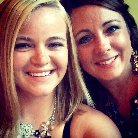 Meet your Posher, Alexis