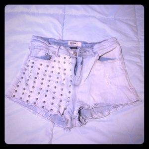 Studded High Waisted Jean Shorts 💕