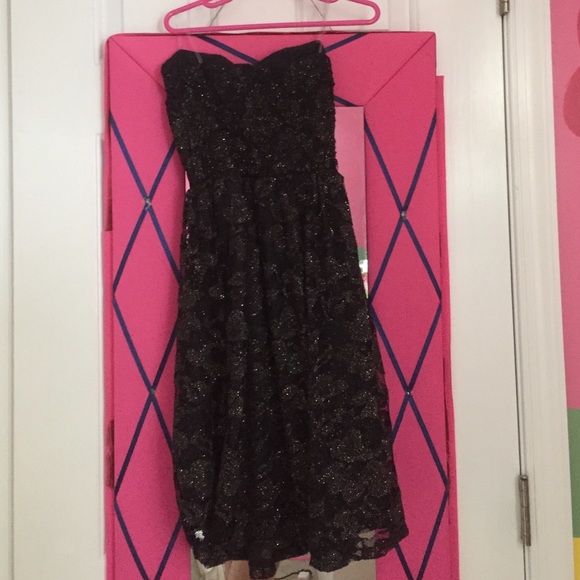 Strapless dress - Picture 3 of 4