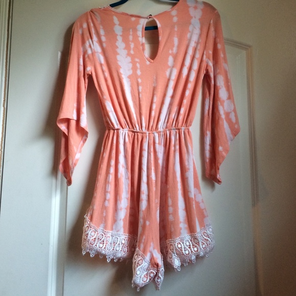 Romper - Picture 2 of 4