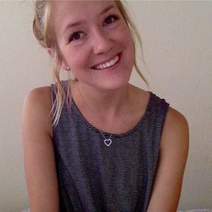 Meet your Posher, Angie