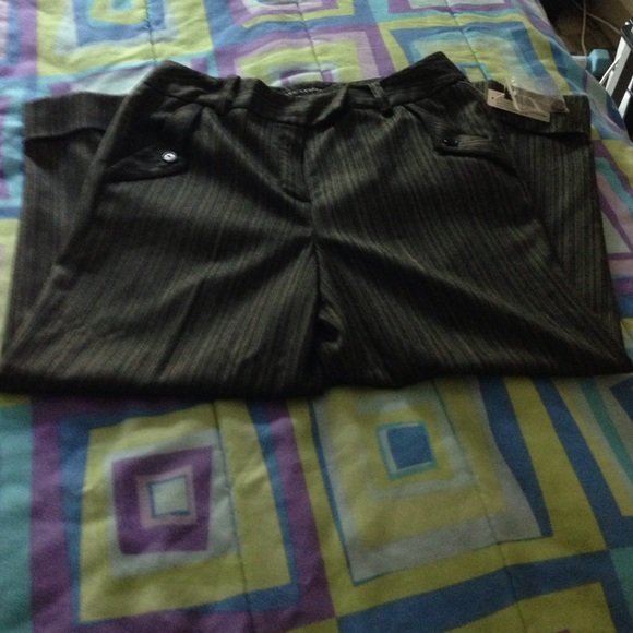 Pants - Picture 4 of 4