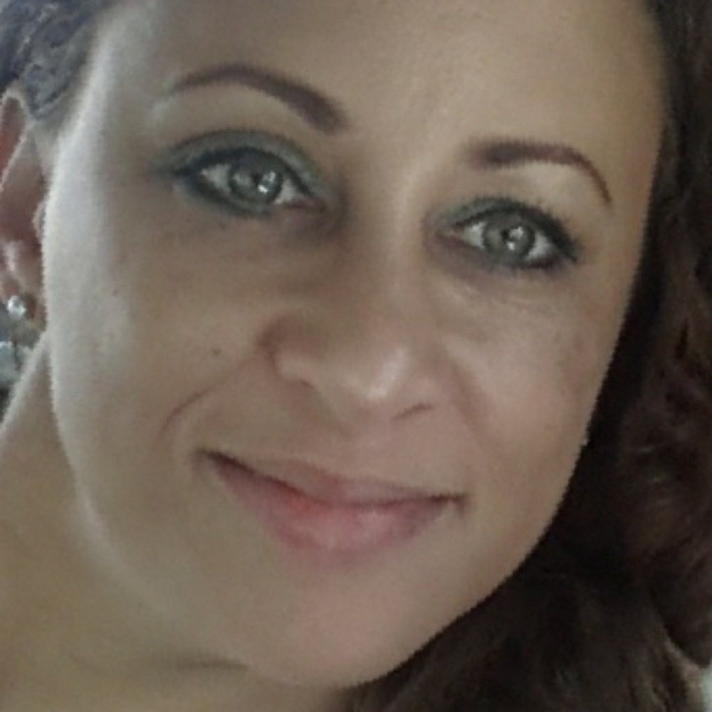 Meet your Posher, Amina