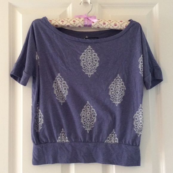 American Eagle crop top