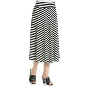 black/white strip skirt