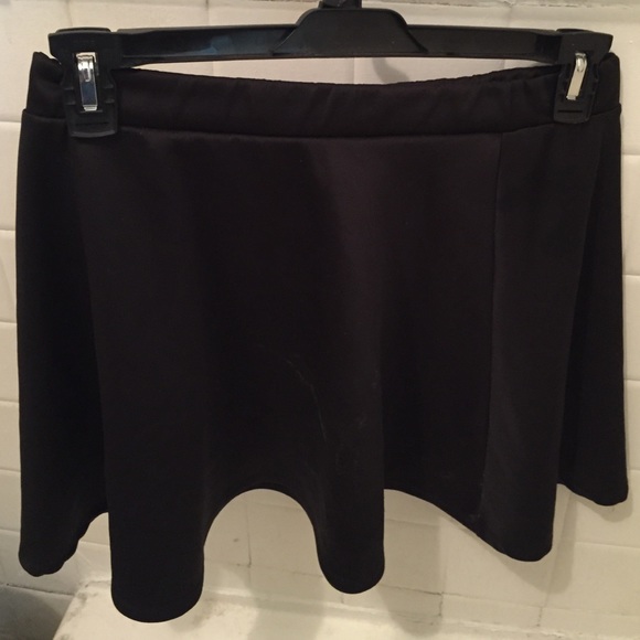 Black Skater Skirt!