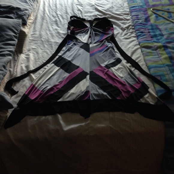 Dress - Picture 2 of 4