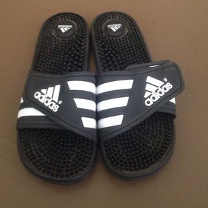 ADIDAS SLIDERS
