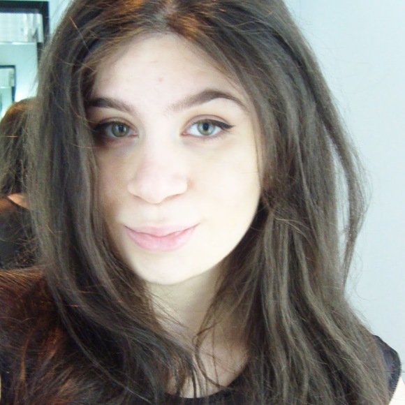 Meet your Posher, Stephanie - Picture 1 of 1