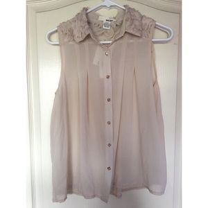 Cute Tan, Floral Blouse!