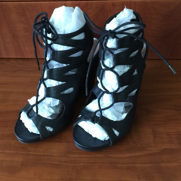 Black Lace Up Wedges