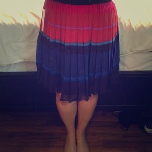 Accordion pleat skirt... Great for teachers!!!