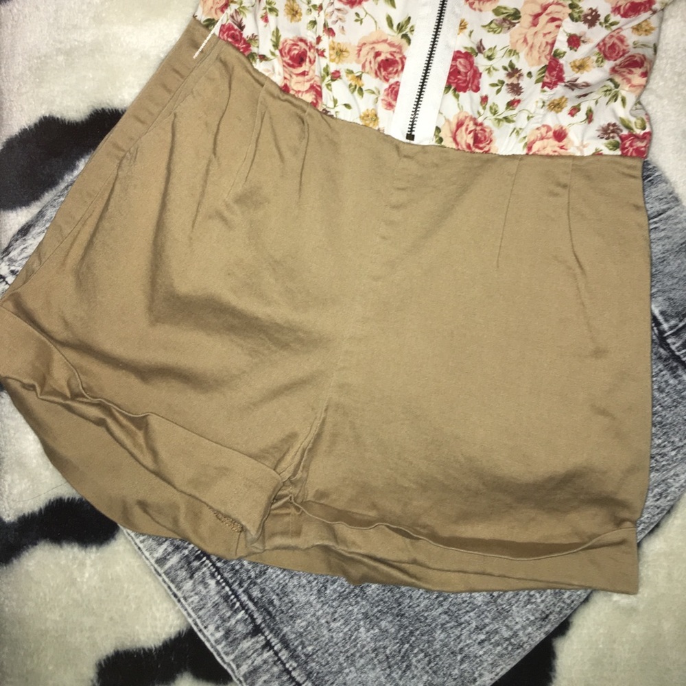 Floral & khaki one piece romper - Picture 6 of 8