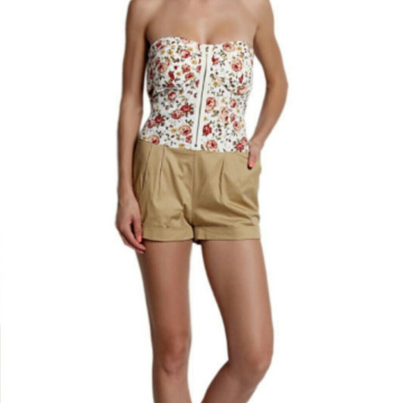 Floral & khaki one piece romper - Picture 4 of 8