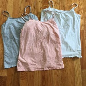🔵BOGO Lot of Shelf Bra tanks