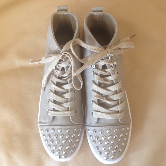 Via Pinky Collection Shoes - 🎉HP🎉NWOT Khaki Studded High Top Sneakers