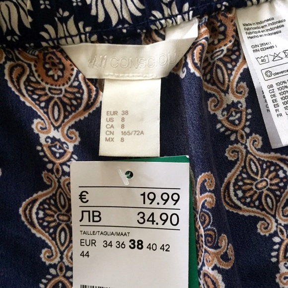 H&M high-waisted shorts with pockets - Picture 3 of 4