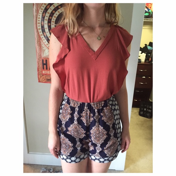 H&M high-waisted shorts with pockets - Picture 4 of 4