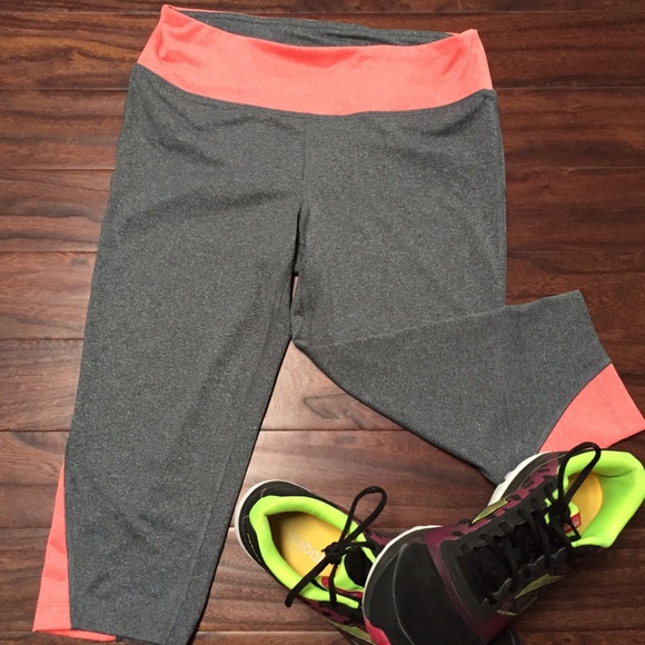 Sold! 💪 Knee length gym pants 💪