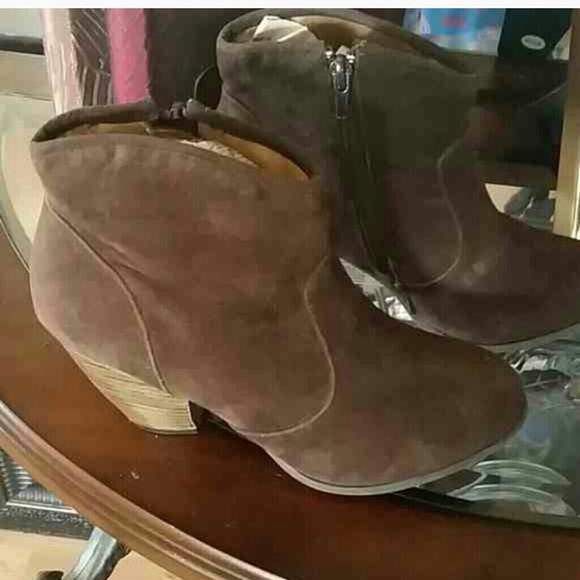 Reserved for @annalisemark