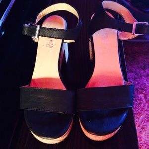 American Apparel Wooden Heel